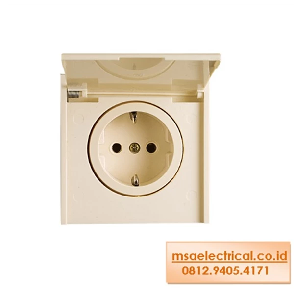 Socket Outlet With Earth & Hinged Cover Article 6122